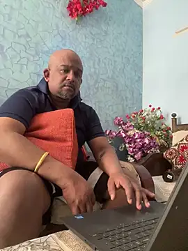 Dick 6inches online show from 03-06-26, 06:32