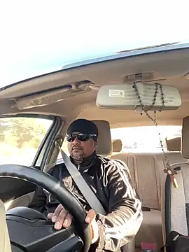 Dick 6inches online show from 04-16-26, 01:50