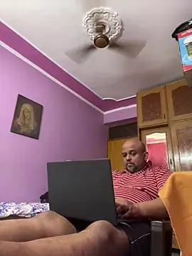 Dick 6inches online show from 06-18-26, 09:14