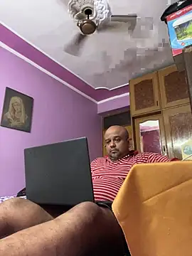 Dick 6inches online show from 06-20-26, 10:51
