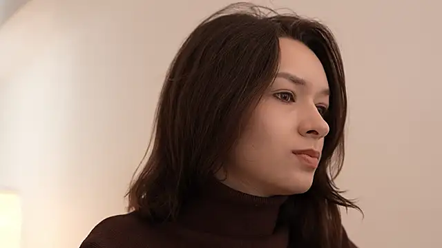 Snapshot of VivianLy_ chatting on 02-21-25, 07:45 VivianLy  online show from 02-21-25, 07:45