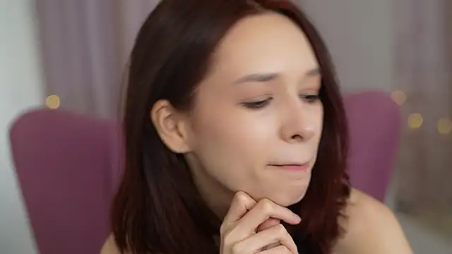 Snapshot of VivianLy_ chatting on 03-13-25, 11:19 VivianLy  online show from 03-13-25, 11:19