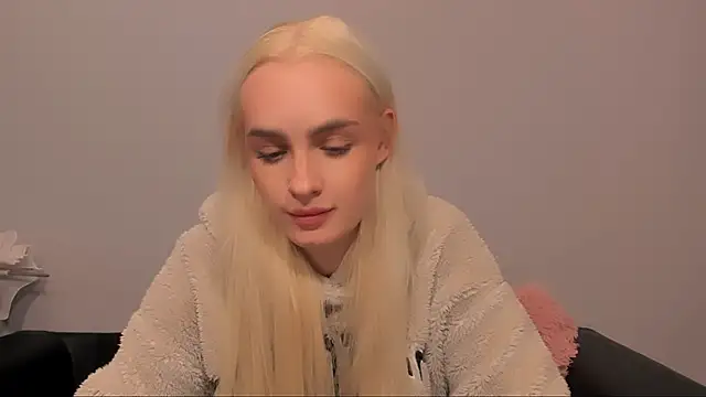 OliviaKisss online show from 03-06-26, 05:53