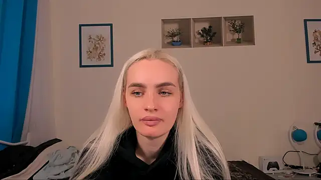 OliviaKisss online show from 05-13-26, 01:08