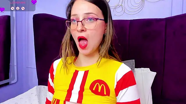 AmbeerWood  online show from 03-09-25, 02:54