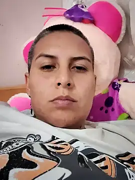 Snapshot of Yessi_rousse chatting on 12-17-24, 06:56 Yessi rousse online show from 12-17-24, 06:56