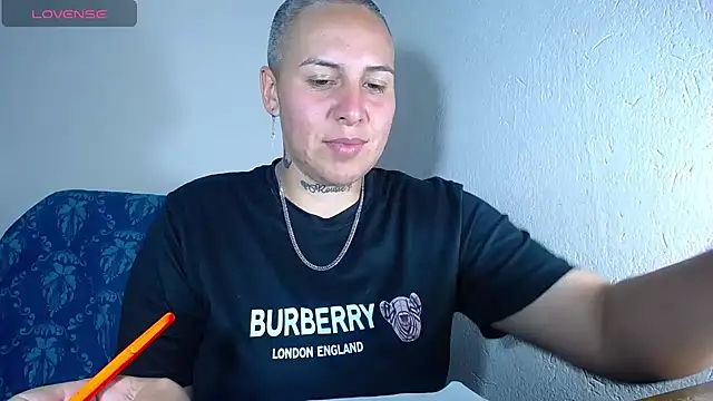 Snapshot of Yessi_rousse chatting on 01-03-25, 12:54 Yessi rousse online show from 01-03-25, 12:54