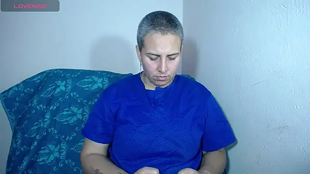 Snapshot of Yessi_rousse chatting on 01-17-25, 09:50 Yessi rousse online show from 01-17-25, 09:50