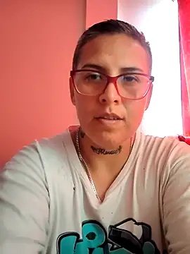 Snapshot of Yessi_rousse chatting on 02-12-25, 05:26 Yessi rousse online show from 02-12-25, 05:26