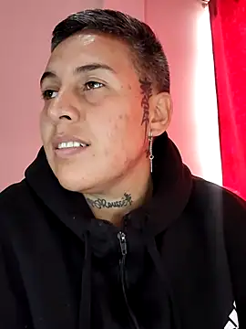 Snapshot of Yessi_rousse chatting on 03-07-25, 07:49 Yessi rousse online show from 03-07-25, 07:49