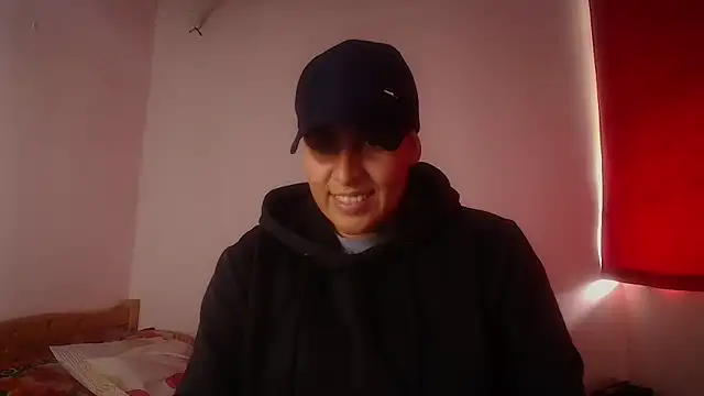 Snapshot of Yessi_rousse chatting on 09-18-25, 07:16 Yessi rousse online show from 09-18-25, 07:16