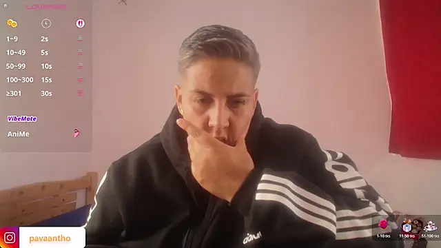 Snapshot of Yessi_rousse chatting on 10-18-25, 01:34 Yessi rousse online show from 10-18-25, 01:34