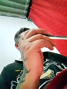 Snapshot of Yessi_rousse chatting on 11-02-25, 10:34 Yessi rousse online show from 11-02-25, 10:34