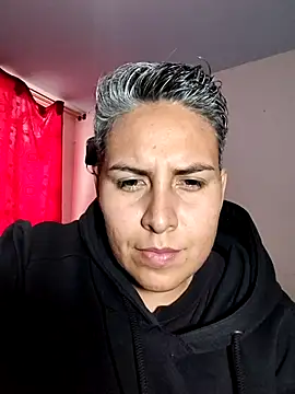 Snapshot of Yessi_rousse chatting on 11-21-25, 12:48 Yessi rousse online show from 11-21-25, 12:48