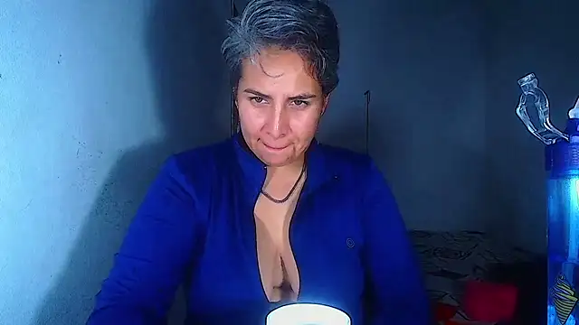 Yessi rousse online show from 07-23-26, 12:24