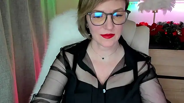 feliziaDesire online show from 12-18-25, 06:25