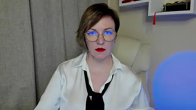 Snapshot of feliziaDesire chatting on 05-07-26, 11:26 feliziaDesire online show from 05-07-26, 11:26