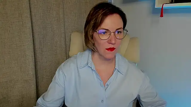 Snapshot of feliziaDesire chatting on 05-09-26, 06:29 feliziaDesire online show from 05-09-26, 06:29