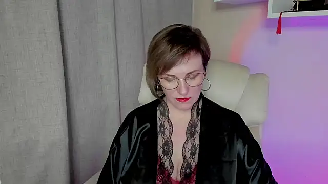 Snapshot of feliziaDesire chatting on 05-11-26, 02:56 feliziaDesire online show from 05-11-26, 02:56