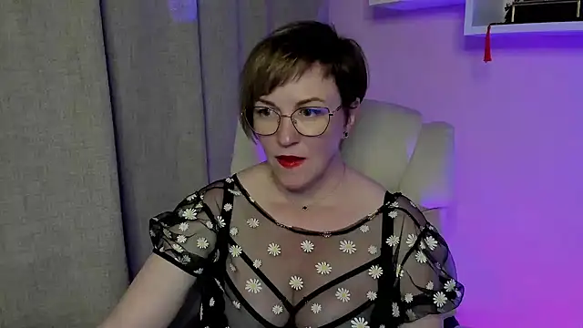 Snapshot of feliziaDesire chatting on 06-03-26, 05:07 feliziaDesire online show from 06-03-26, 05:07
