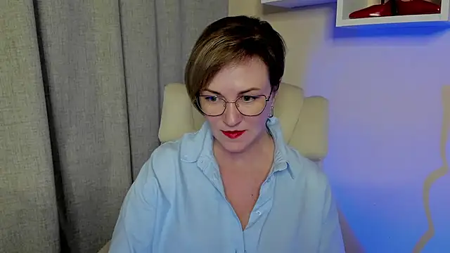 Snapshot of feliziaDesire chatting on 06-15-26, 12:51 feliziaDesire online show from 06-15-26, 12:51