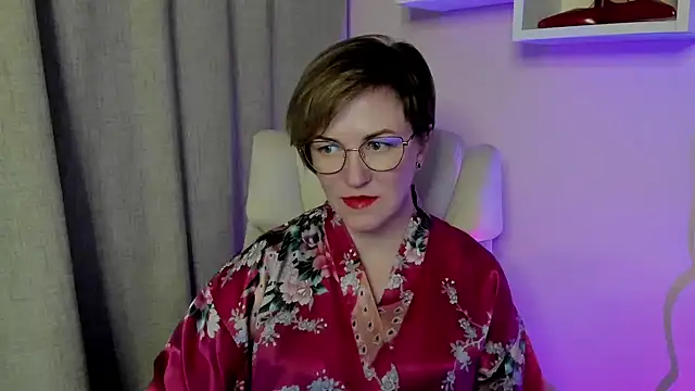 Snapshot of feliziaDesire chatting on 06-16-26, 01:14 feliziaDesire online show from 06-16-26, 01:14
