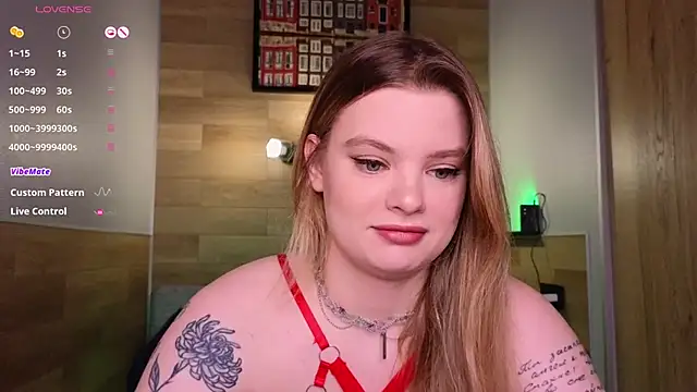 Snapshot of Hottie_Jane chatting on 01-18-25, 06:43 Hottie Jane online show from 01-18-25, 06:43