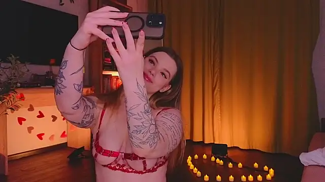 Snapshot of Hottie_Jane chatting on 02-14-26, 06:15 Hottie Jane online show from 02-14-26, 06:15