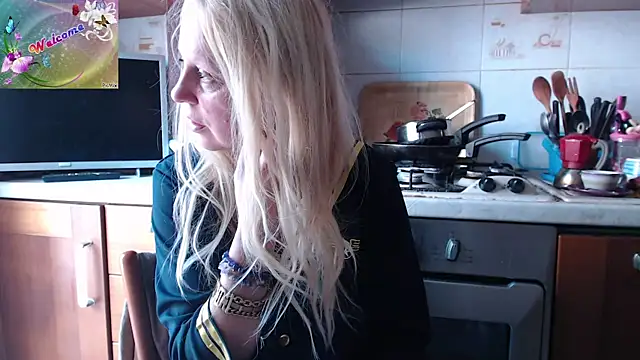 martachatte online show from 09-16-25, 07:42