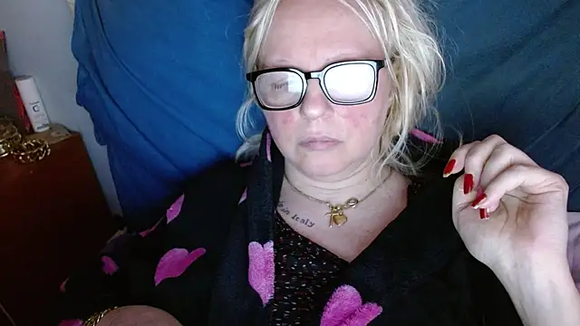 martachatte online show from 04-28-26, 05:23