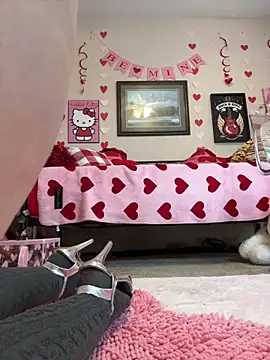 Valentines Day online show from 09-22-25, 06:10