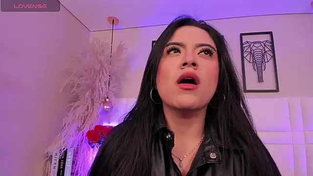 Rebeca jones online show from 11-19-25, 12:05