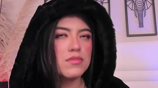 Rebeca jones online show from 12-05-25, 12:25