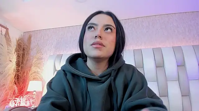 Rebeca jones online show from 02-16-26, 12:34