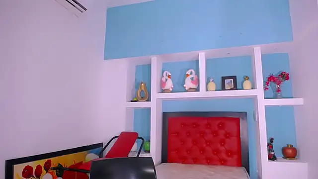 Snapshot of BeautyEyesxo chatting on 02-11-25, 02:57 BeautyEyesxo online show from 02-11-25, 02:57