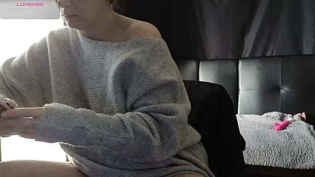 Mia G0ld online show from 03-04-26, 02:23