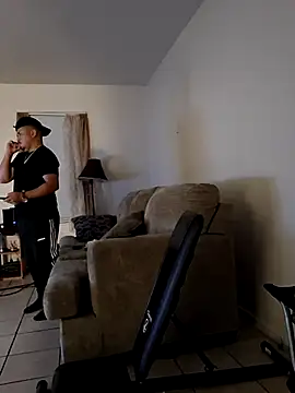 Snapshot of hungpenis210 chatting on 10-29-25, 01:52 hungpenis210 online show from 10-29-25, 01:52