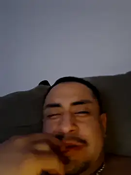 Snapshot of hungpenis210 chatting on 02-08-26, 02:15 hungpenis210 online show from 02-08-26, 02:15