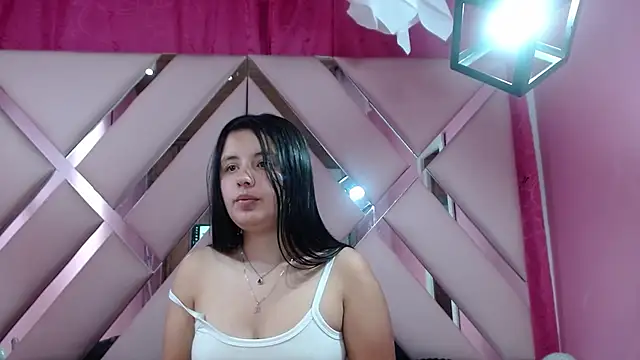 Snapshot of nathaly_low1 chatting on 12-12-24, 03:21 nathaly low1 online show from 12-12-24, 03:21