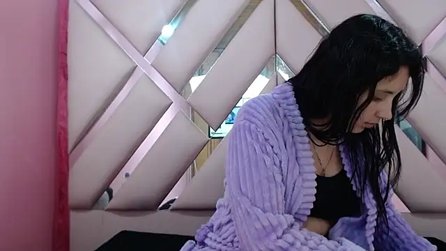 nathaly low1 online show from 11-29-25, 03:09