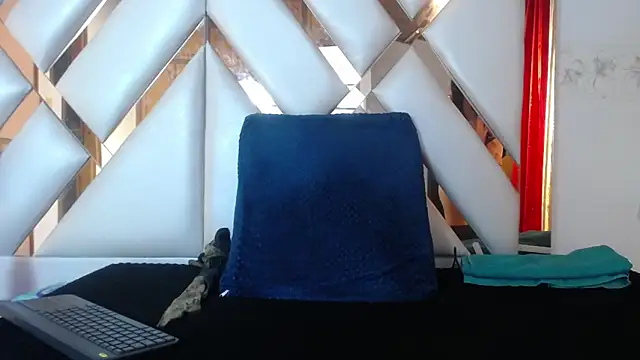 nathaly low1 online show from 05-14-26, 01:18