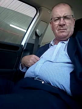 stiffandlubedxh online show from 01-08-25, 07:45