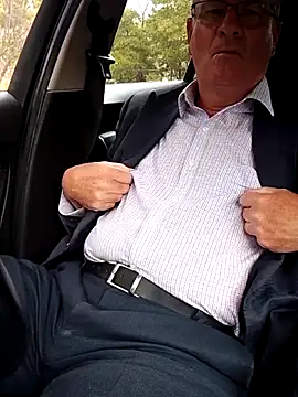 stiffandlubedxh online show from 01-07-26, 08:55