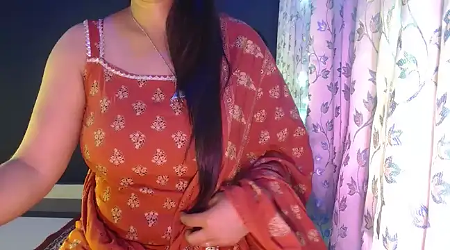 Snapshot of janifer001 chatting on 12-25-24, 12:48 janifer001 online show from 12-25-24, 12:48