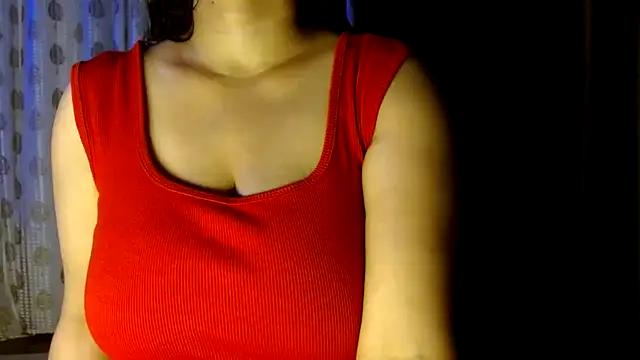 Snapshot of janifer001 chatting on 02-19-26, 12:39 janifer001 online show from 02-19-26, 12:39