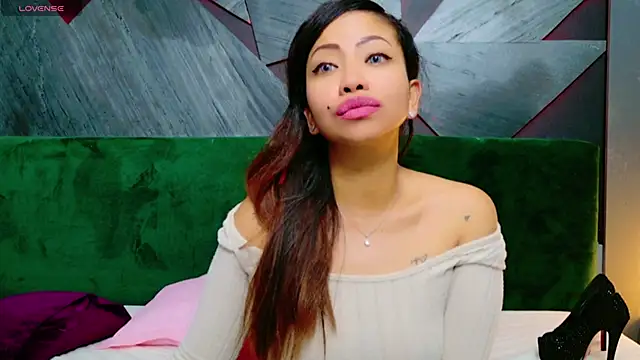 ElyaQuinn online show from 02-02-25, 02:24