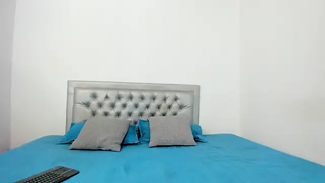 SEXXYLATINCOUPLE1 online show from 07-29-26, 06:44