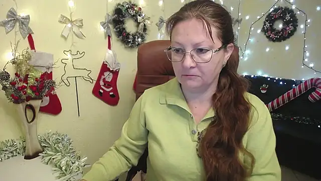 VanessaHotts online show from 12-05-25, 06:00