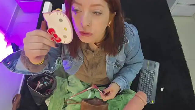 JulietaAlves online show from 12-15-25, 11:36