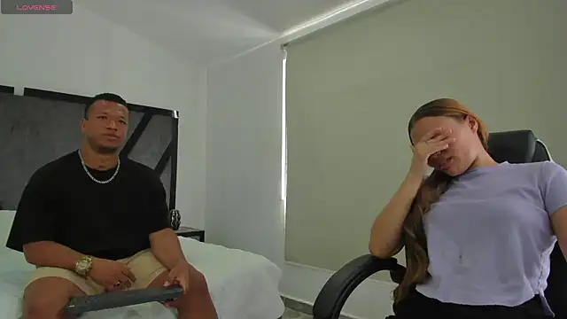 AnnieAndStefan online show from 07-06-26, 02:47